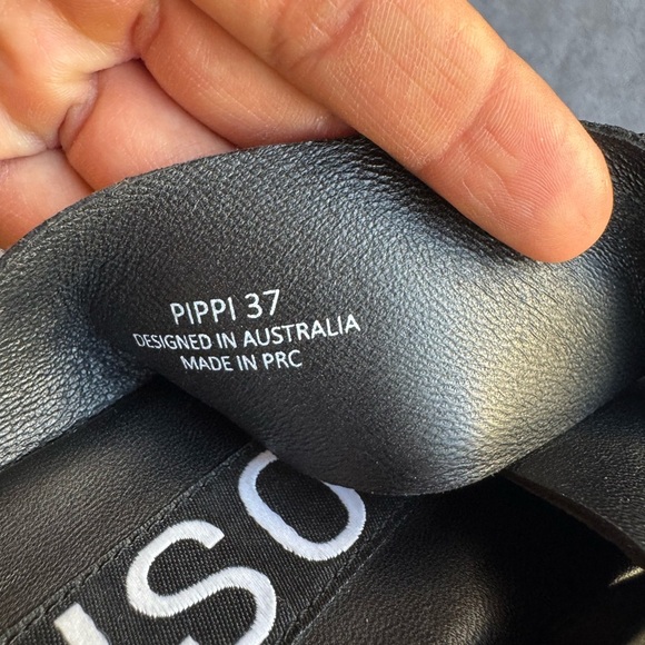 SENSO Black Criss-Cross Slides - Picture 7 of 7